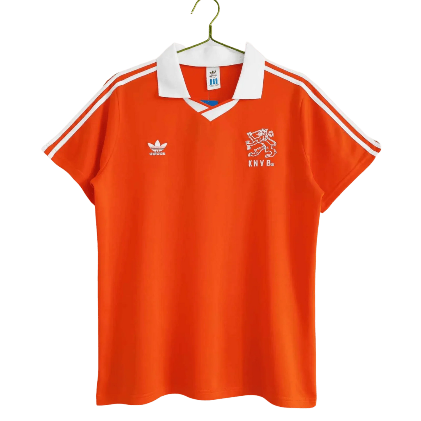 https://cdn.shopify.com/s/files/1/0826/7228/8075/files/19901992-netherlands-home-retro-kit-667277.webp?v=1741197028