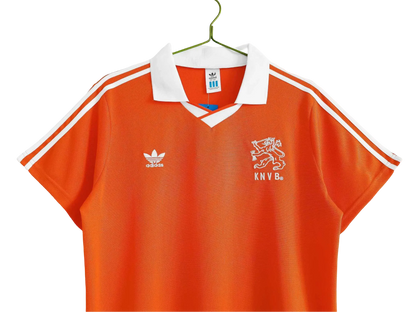 https://cdn.shopify.com/s/files/1/0826/7228/8075/files/19901992-netherlands-home-retro-kit-909268.webp?v=1741197031