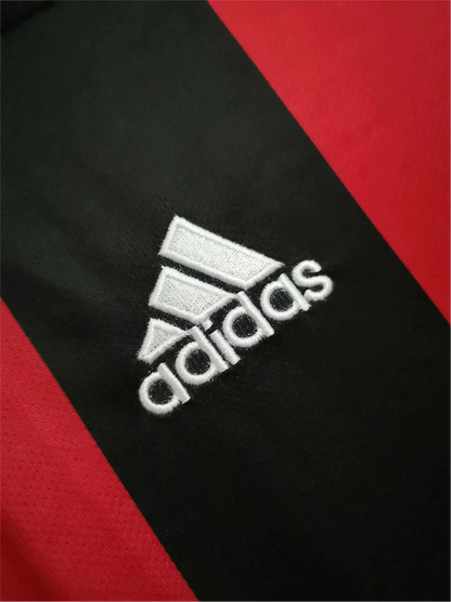 https://cdn.shopify.com/s/files/1/0826/7228/8075/files/19911992-ac-milan-opel-home-retro-kit-299363.webp?v=1741197290