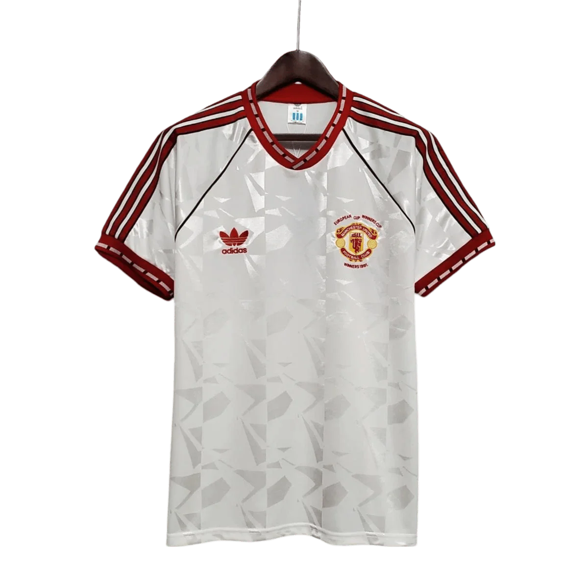 https://cdn.shopify.com/s/files/1/0826/7228/8075/files/19911992-manchester-united-white-third-retro-kit-classickits433-494801.webp?v=1741199137