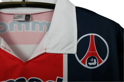 https://cdn.shopify.com/s/files/1/0826/7228/8075/files/19911992-paris-saint-germain-commodore-muller-home-retro-jersey-at-govintagejersey-528231.webp?v=1741199410