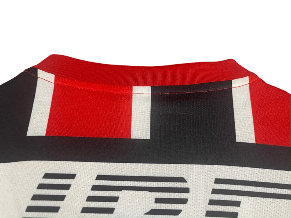 https://cdn.shopify.com/s/files/1/0826/7228/8075/files/19911992-sao-paulo-ibf-formularios-away-retro-jersey-167113.webp?v=1741197156