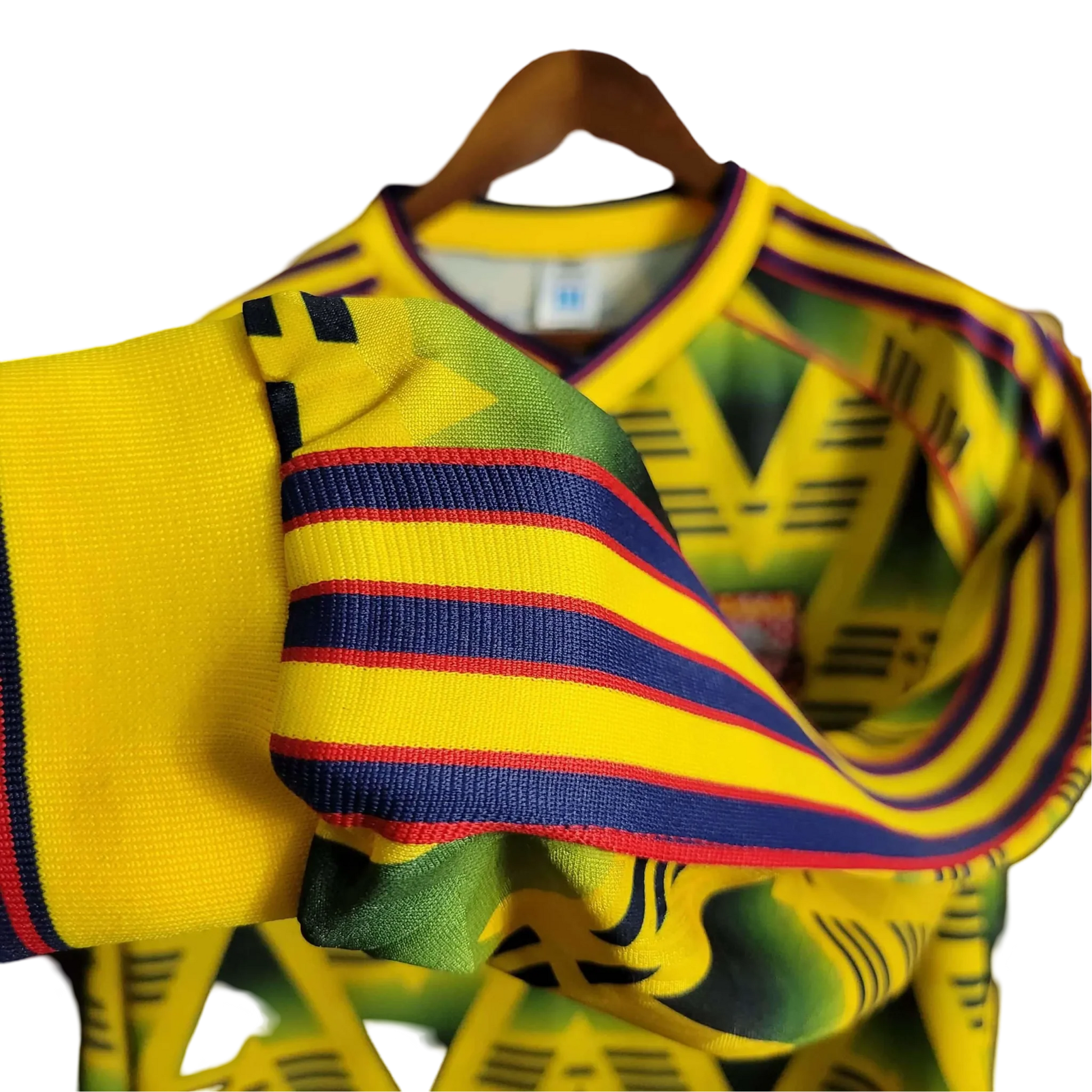 https://cdn.shopify.com/s/files/1/0826/7228/8075/files/19911993-arsenal-jvc-away-retro-kit-long-sleeve-classickits433-360833.webp?v=1741198388