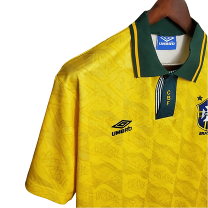 https://cdn.shopify.com/s/files/1/0826/7228/8075/files/19911993-brazil-home-retro-kit-classickits433-199575.webp?v=1741198761