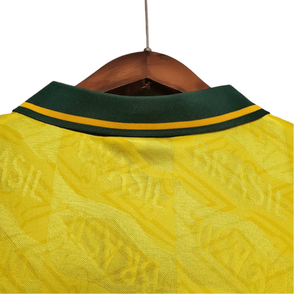 https://cdn.shopify.com/s/files/1/0826/7228/8075/files/19911993-brazil-home-retro-kit-classickits433-409157.webp?v=1741198761
