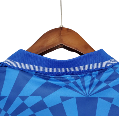 https://cdn.shopify.com/s/files/1/0826/7228/8075/files/19911993-napoli-voiello-home-retro-kit-classickits433-450831.webp?v=1741199048