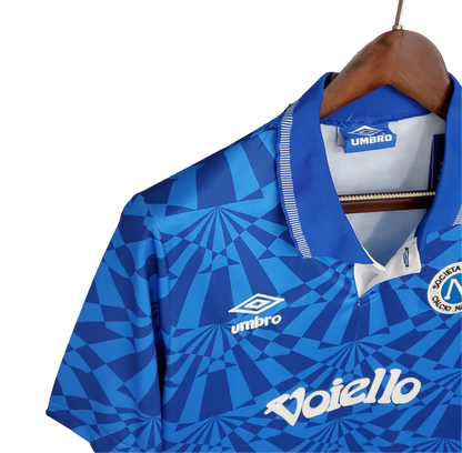 https://cdn.shopify.com/s/files/1/0826/7228/8075/files/19911993-napoli-voiello-home-retro-kit-classickits433-768623.webp?v=1741199050