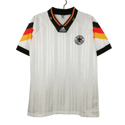 https://cdn.shopify.com/s/files/1/0826/7228/8075/files/1992-germany-home-retro-kit-591584.webp?v=1741197046