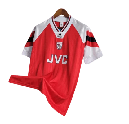 https://cdn.shopify.com/s/files/1/0826/7228/8075/files/19921993-arsenal-jvc-home-retro-kit-classickits433-477438.webp?v=1741199358