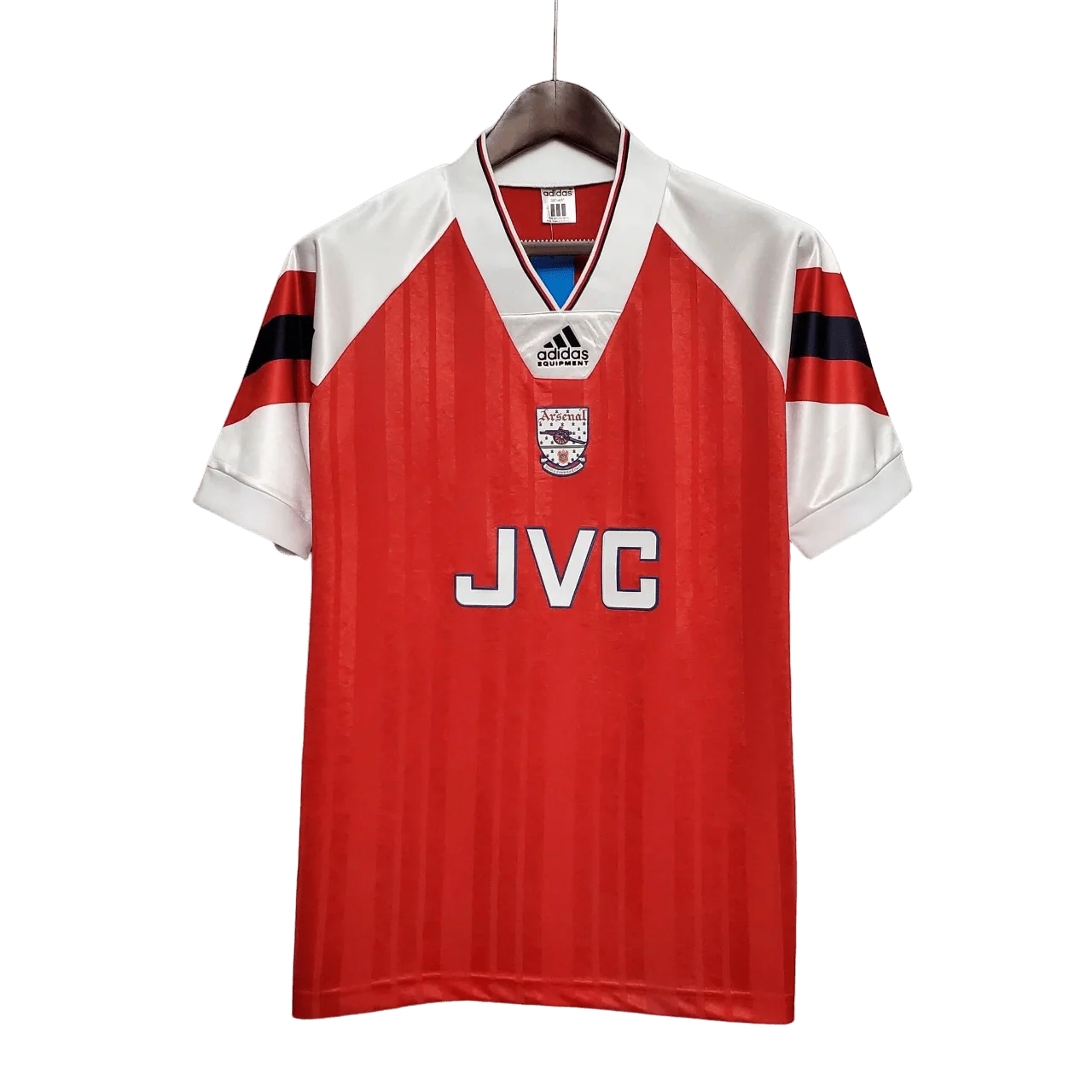 https://cdn.shopify.com/s/files/1/0826/7228/8075/files/19921993-arsenal-jvc-home-retro-kit-classickits433-620912.webp?v=1741199359