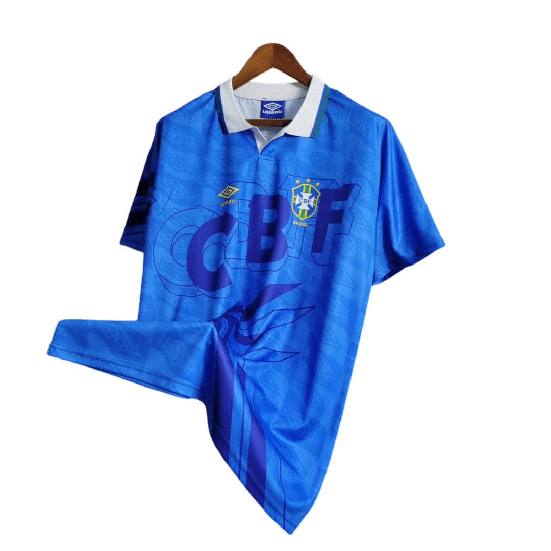https://cdn.shopify.com/s/files/1/0826/7228/8075/files/19921993-brazil-away-retro-kit-classickits433-317664.webp?v=1741198817