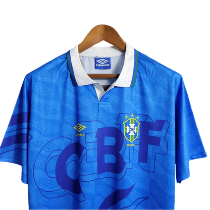 https://cdn.shopify.com/s/files/1/0826/7228/8075/files/19921993-brazil-away-retro-kit-classickits433-959883.webp?v=1741198818