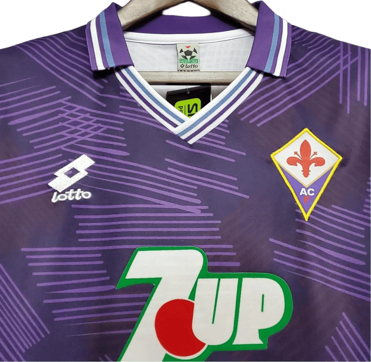 https://cdn.shopify.com/s/files/1/0826/7228/8075/files/19921993-fiorentina-florence-7up-home-retro-kit-govintagejersey-907682.webp?v=1741199020