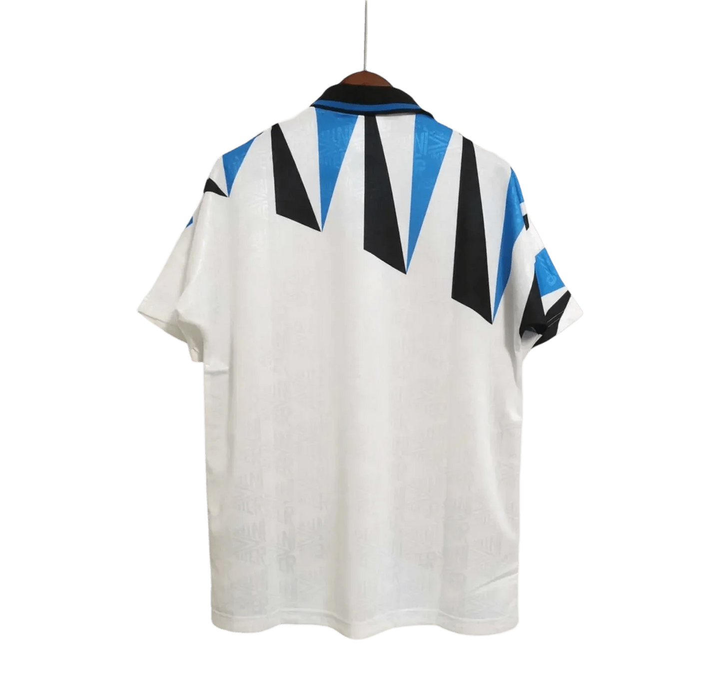 https://cdn.shopify.com/s/files/1/0826/7228/8075/files/19921993-inter-milan-fiorucci-away-retro-kit-134554.webp?v=1741197489