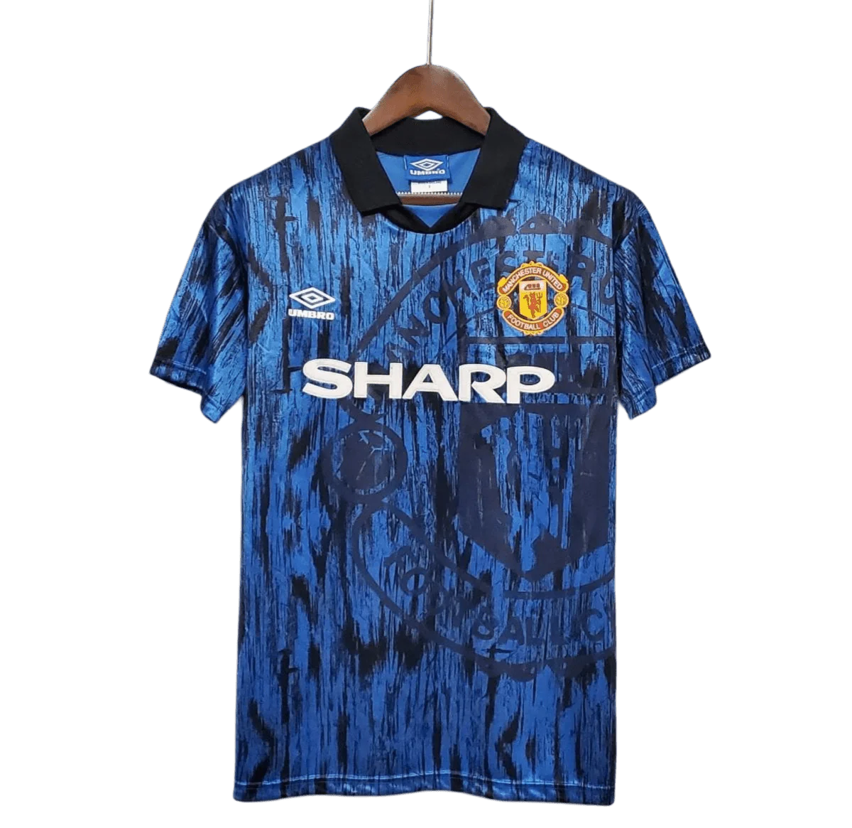 https://cdn.shopify.com/s/files/1/0826/7228/8075/files/19921993-manchester-united-sharp-blue-away-retro-kit-classickits433-175716.webp?v=1741199174