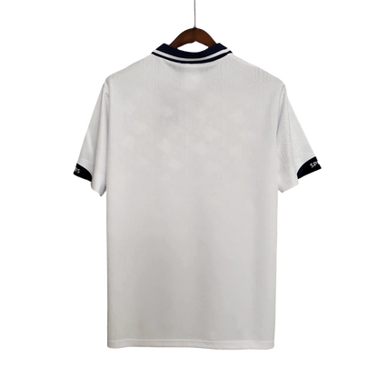 https://cdn.shopify.com/s/files/1/0826/7228/8075/files/19921993-tottenham-hotspur-holsten-home-retro-kit-classickits433-768509.webp?v=1741198012