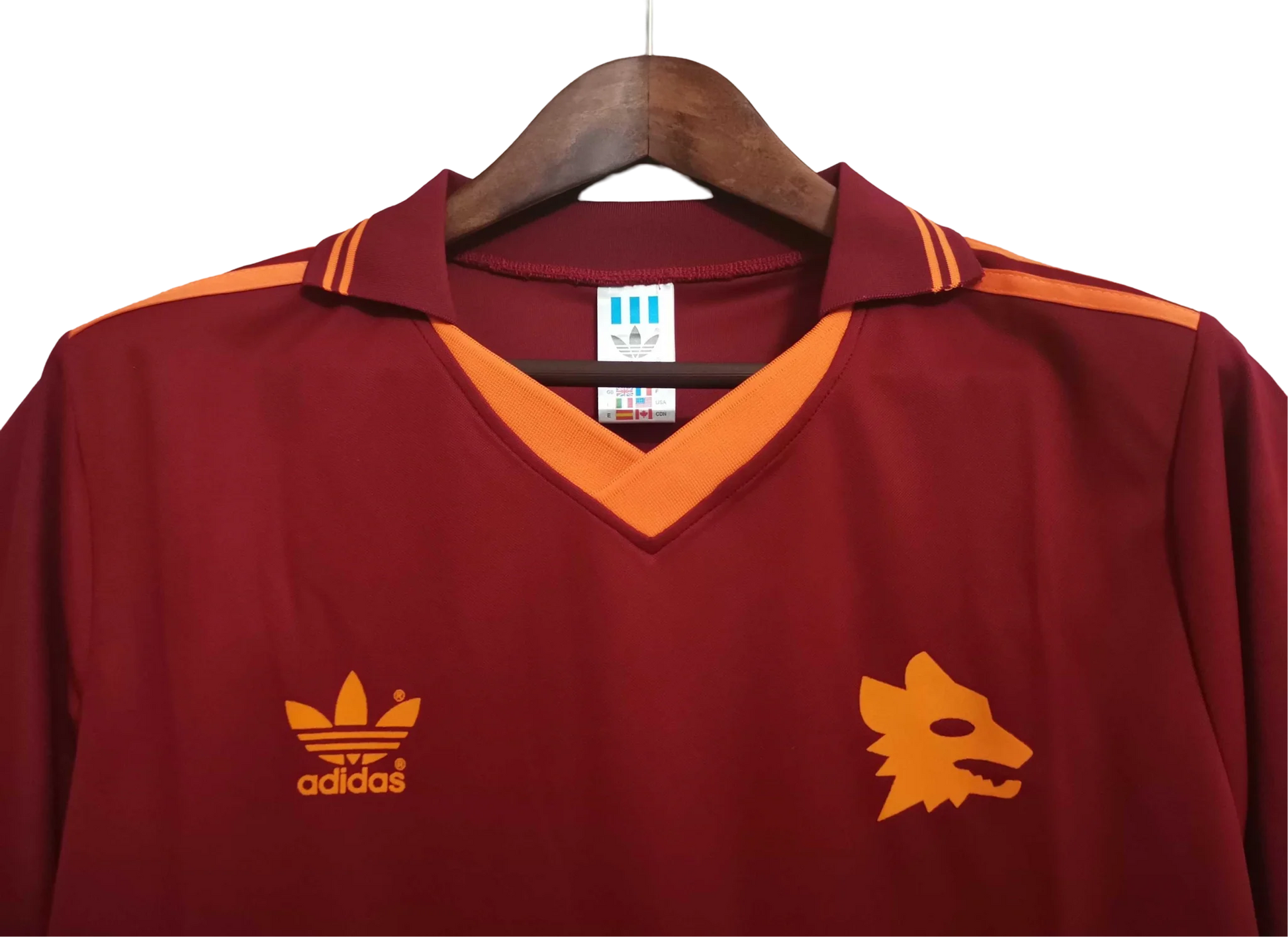 https://cdn.shopify.com/s/files/1/0826/7228/8075/files/19921994-as-roma-barilla-home-retro-kit-classickits433-475307.webp?v=1741199035