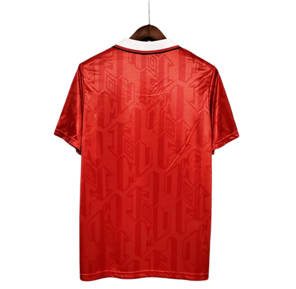 https://cdn.shopify.com/s/files/1/0826/7228/8075/files/19921994-manchester-united-sharp-home-retro-kit-classickits433-958186.webp?v=1741199186