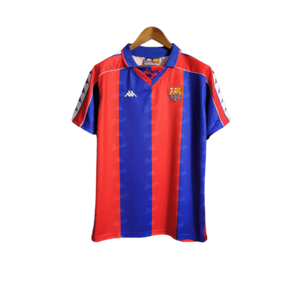 https://cdn.shopify.com/s/files/1/0826/7228/8075/files/19921995-fc-barcelona-home-retro-kit-classickits433-984701.webp?v=1741199045