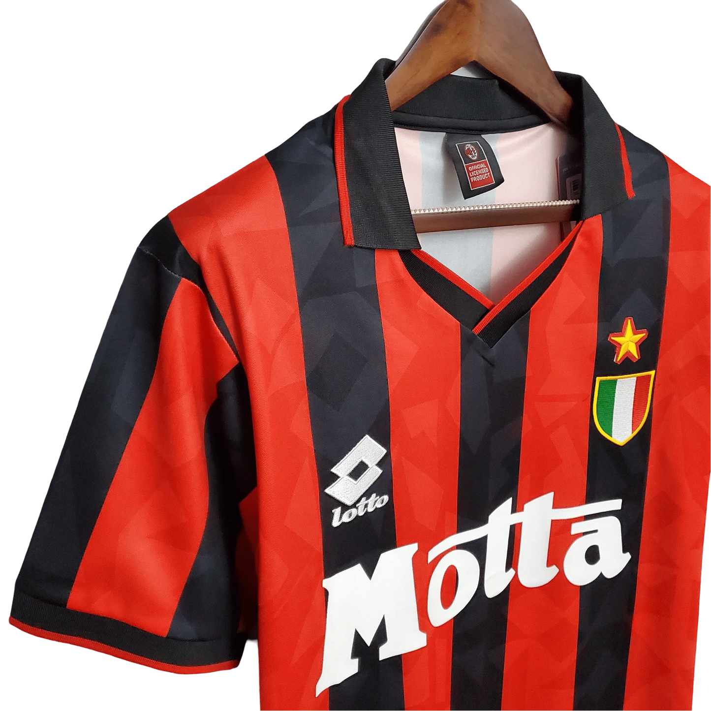 https://cdn.shopify.com/s/files/1/0826/7228/8075/files/19931994-ac-milan-lotto-motta-home-retro-kit-classickits433-987129.webp?v=1741198901