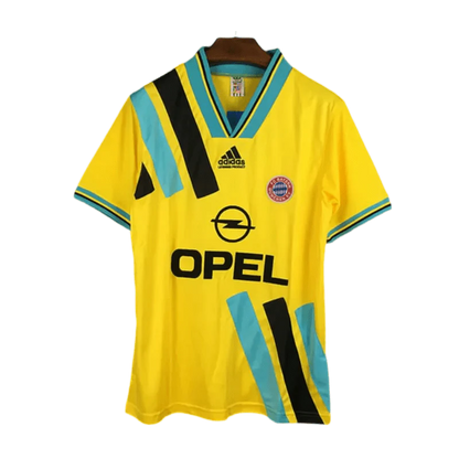 https://cdn.shopify.com/s/files/1/0826/7228/8075/files/19931994-bayern-munich-opel-away-retro-kit-classickits433-478951.webp?v=1741197741