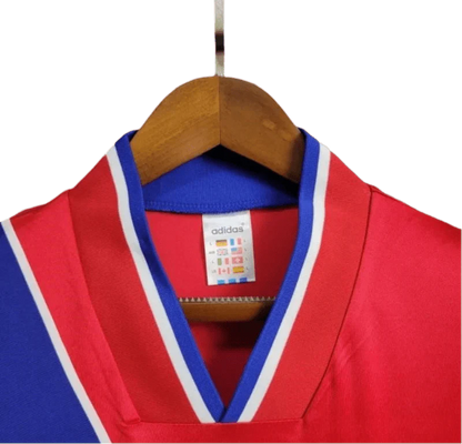 https://cdn.shopify.com/s/files/1/0826/7228/8075/files/19931994-bayern-munich-opel-home-retro-kit-classickits433-883313.webp?v=1741199325
