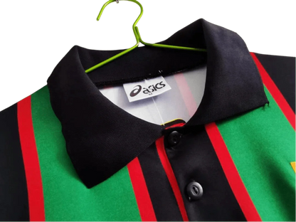 https://cdn.shopify.com/s/files/1/0826/7228/8075/files/19931995-aston-villa-muller-green-black-away-retro-kit-classickits433-107589.webp?v=1741199252
