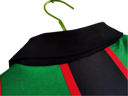 https://cdn.shopify.com/s/files/1/0826/7228/8075/files/19931995-aston-villa-muller-green-black-away-retro-kit-classickits433-506300.webp?v=1741199253