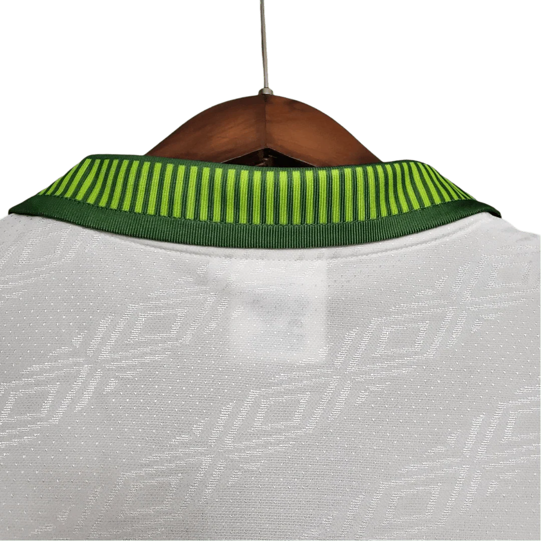 https://cdn.shopify.com/s/files/1/0826/7228/8075/files/19931995-glasgow-celtic-cr-smith-home-kit-classickits433-166829.webp?v=1741199140