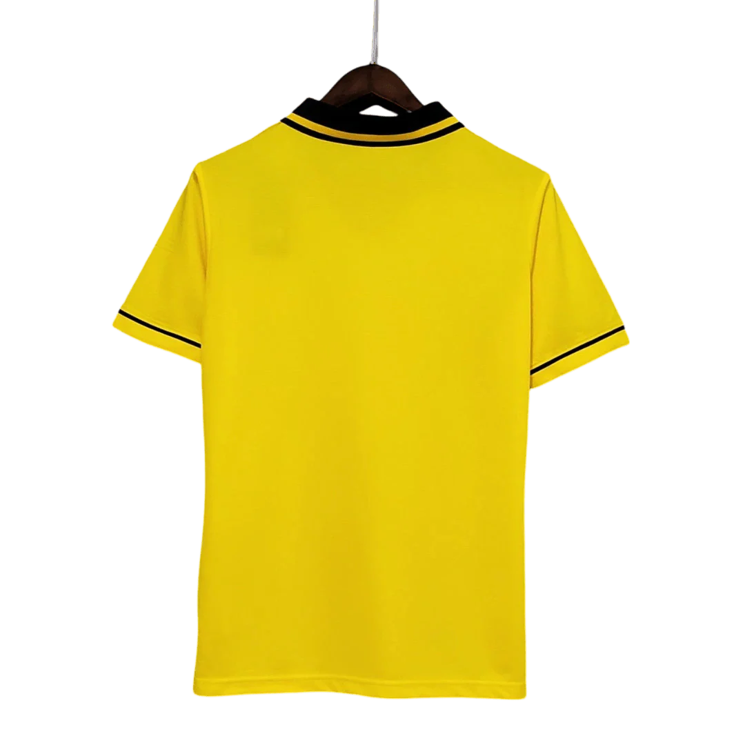 https://cdn.shopify.com/s/files/1/0826/7228/8075/files/1994-brazil-world-cup-retro-kit-classickits433-159438.webp?v=1741198751