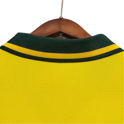 https://cdn.shopify.com/s/files/1/0826/7228/8075/files/1994-brazil-world-cup-retro-kit-classickits433-517356.webp?v=1741198752