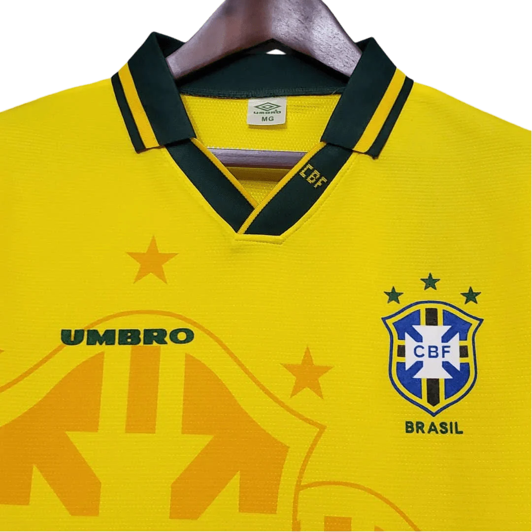 https://cdn.shopify.com/s/files/1/0826/7228/8075/files/1994-brazil-world-cup-retro-kit-classickits433-891856.webp?v=1741198752