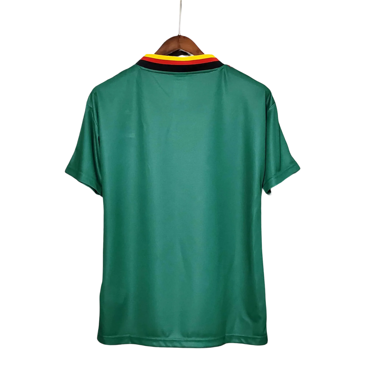 https://cdn.shopify.com/s/files/1/0826/7228/8075/files/1994-germany-world-cup-second-retro-kit-730613.webp?v=1741197038