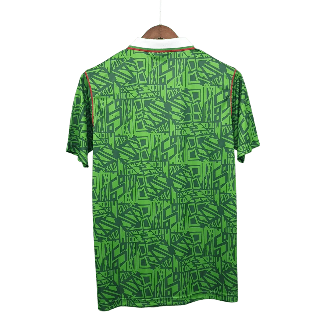 https://cdn.shopify.com/s/files/1/0826/7228/8075/files/1994-mexico-world-cup-home-retro-kit-classickits433-422365.webp?v=1741198591