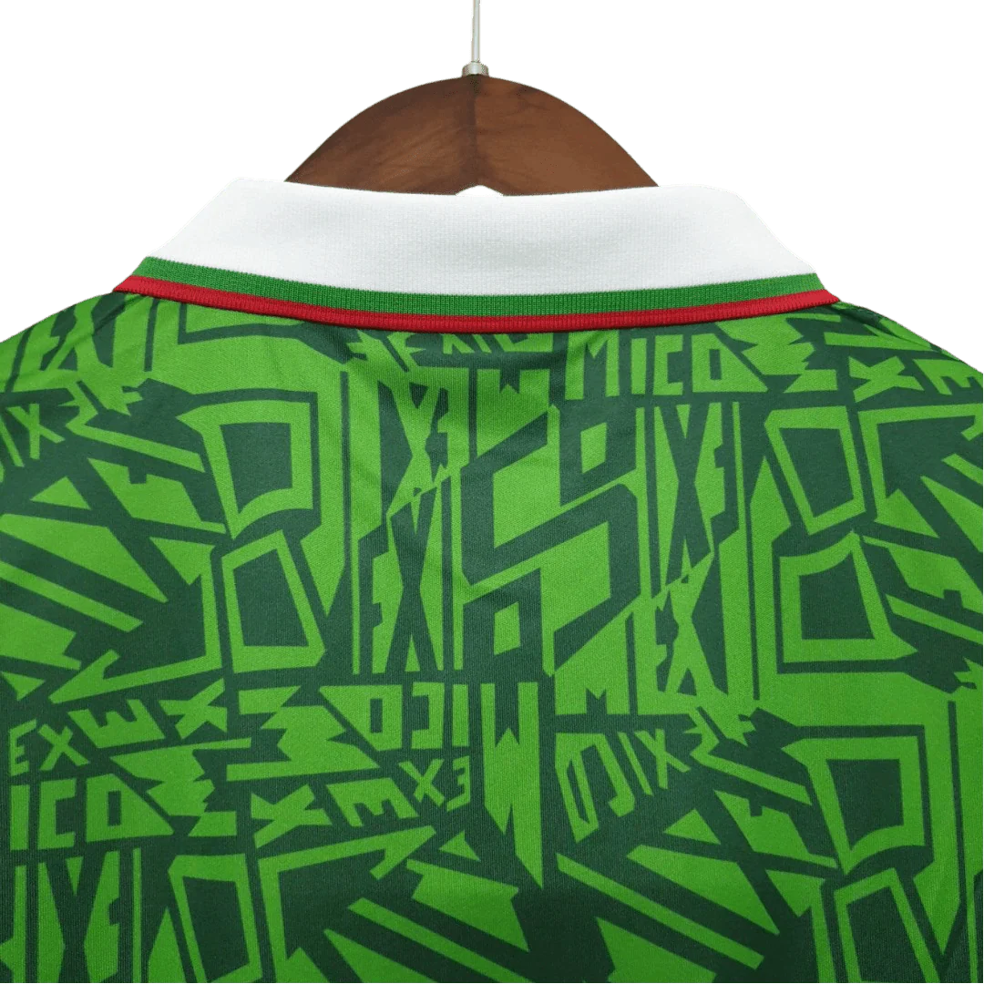 https://cdn.shopify.com/s/files/1/0826/7228/8075/files/1994-mexico-world-cup-home-retro-kit-classickits433-994636.webp?v=1741198591