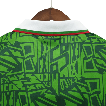 https://cdn.shopify.com/s/files/1/0826/7228/8075/files/1994-mexico-world-cup-home-retro-kit-classickits433-994636.webp?v=1741198591