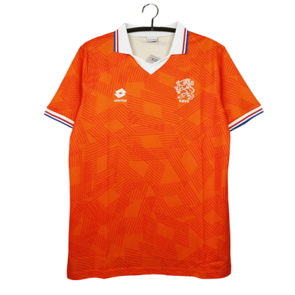 https://cdn.shopify.com/s/files/1/0826/7228/8075/files/1994-netherlands-home-retro-kit-163011.webp?v=1741196965