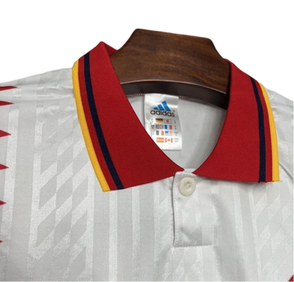 https://cdn.shopify.com/s/files/1/0826/7228/8075/files/1994-spain-world-cup-away-retro-kit-classickits433-143099.webp?v=1741198608