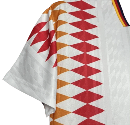 https://cdn.shopify.com/s/files/1/0826/7228/8075/files/1994-spain-world-cup-away-retro-kit-classickits433-868086.webp?v=1741198608