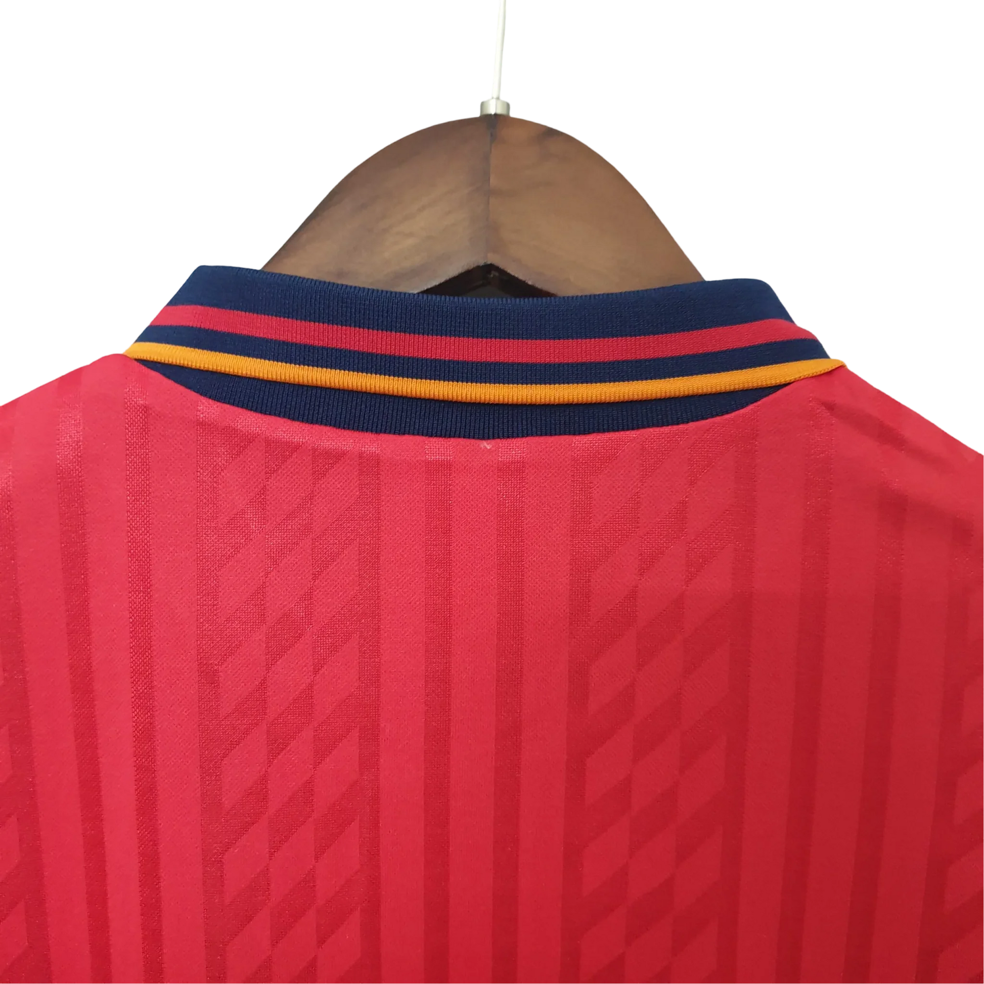 https://cdn.shopify.com/s/files/1/0826/7228/8075/files/1994-spain-world-cup-home-retro-kit-classickits433-449420.webp?v=1741198775