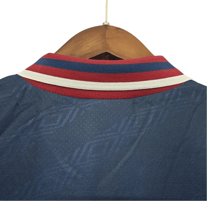 https://cdn.shopify.com/s/files/1/0826/7228/8075/files/19941995-ajax-abn-amro-away-retro-kit-classickits433-544833.webp?v=1741199358