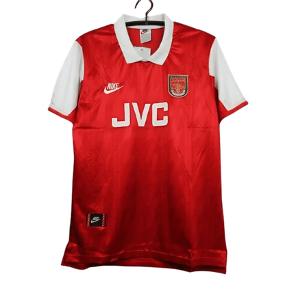 https://cdn.shopify.com/s/files/1/0826/7228/8075/files/19941995-arsenal-jvc-home-retro-kit-classickits433-206958.webp?v=1741198343