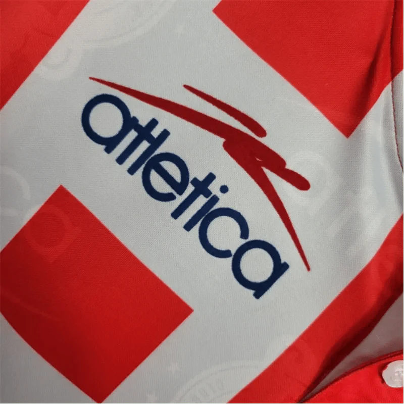 https://cdn.shopify.com/s/files/1/0826/7228/8075/files/19941995-chivas-guadalajara-mexlub-home-retro-jersey-113335.webp?v=1741197156