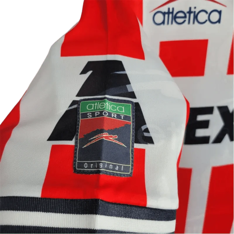 https://cdn.shopify.com/s/files/1/0826/7228/8075/files/19941995-chivas-guadalajara-mexlub-home-retro-jersey-485791.webp?v=1741197155