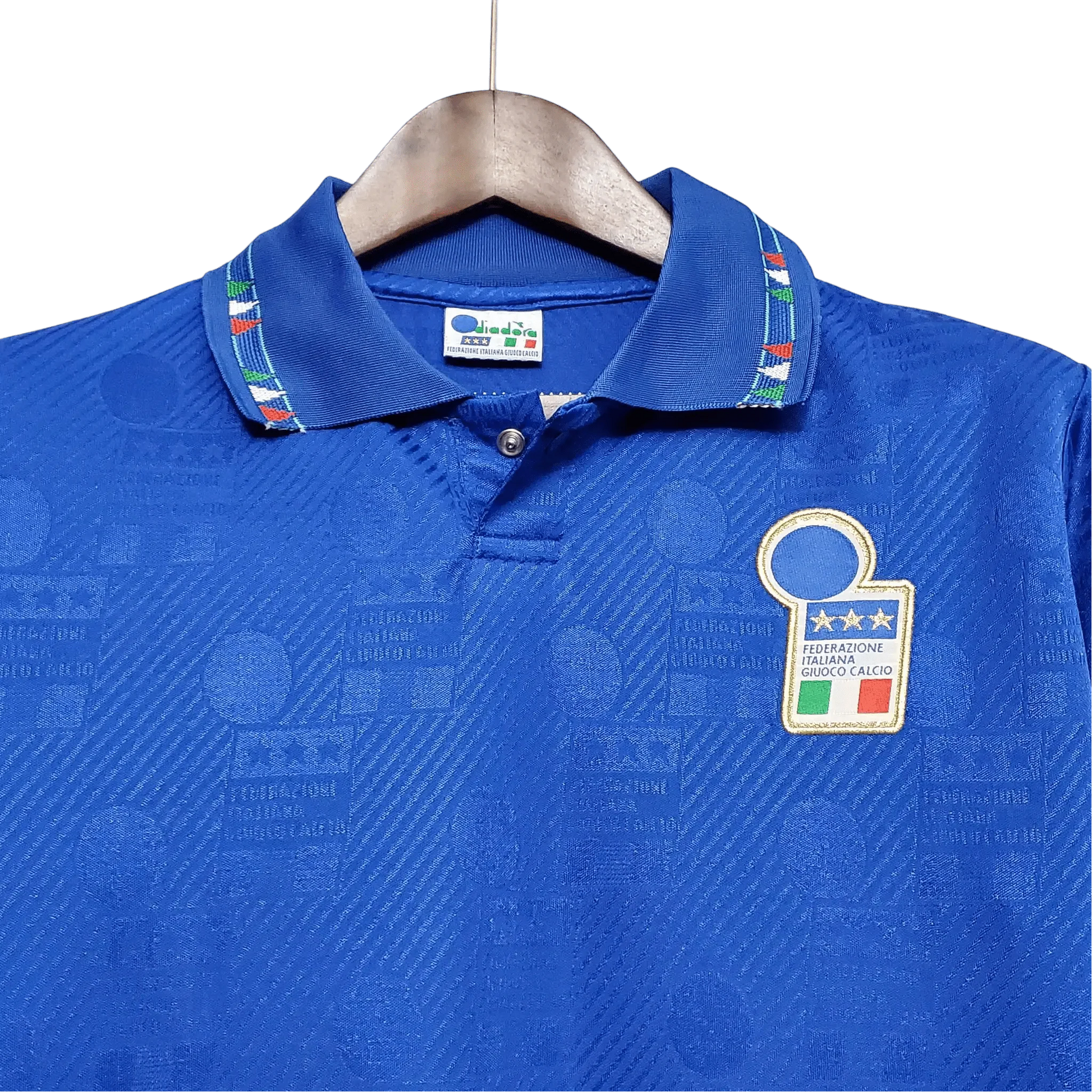 https://cdn.shopify.com/s/files/1/0826/7228/8075/files/19941995-italy-home-retro-kit-classickits433-294797.webp?v=1741198782