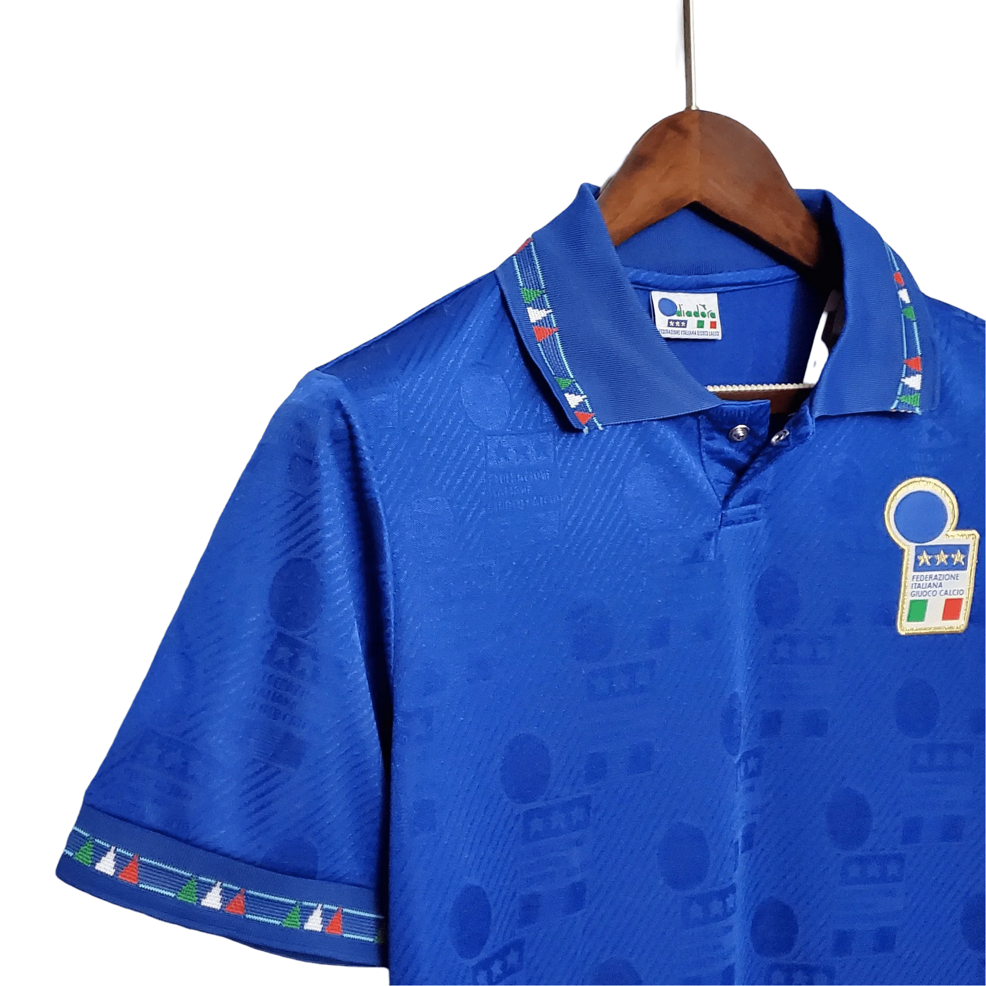 https://cdn.shopify.com/s/files/1/0826/7228/8075/files/19941995-italy-home-retro-kit-classickits433-955668.webp?v=1741198781