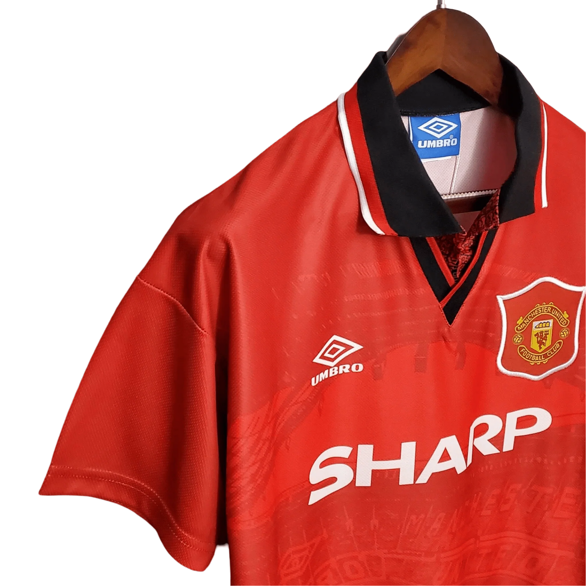 https://cdn.shopify.com/s/files/1/0826/7228/8075/files/19941995-manchester-united-sharp-home-retro-kit-classickits433-372471.webp?v=1741199152