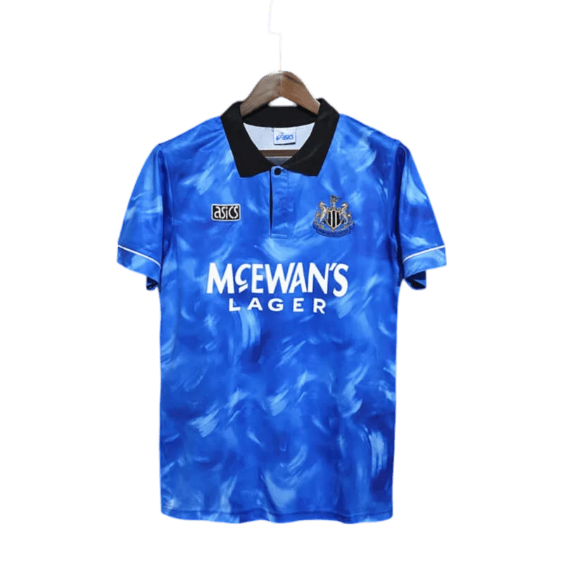 https://cdn.shopify.com/s/files/1/0826/7228/8075/files/19941995-newcastle-utd-mcewans-blue-away-retro-kit-classickits433-250311.webp?v=1741199135