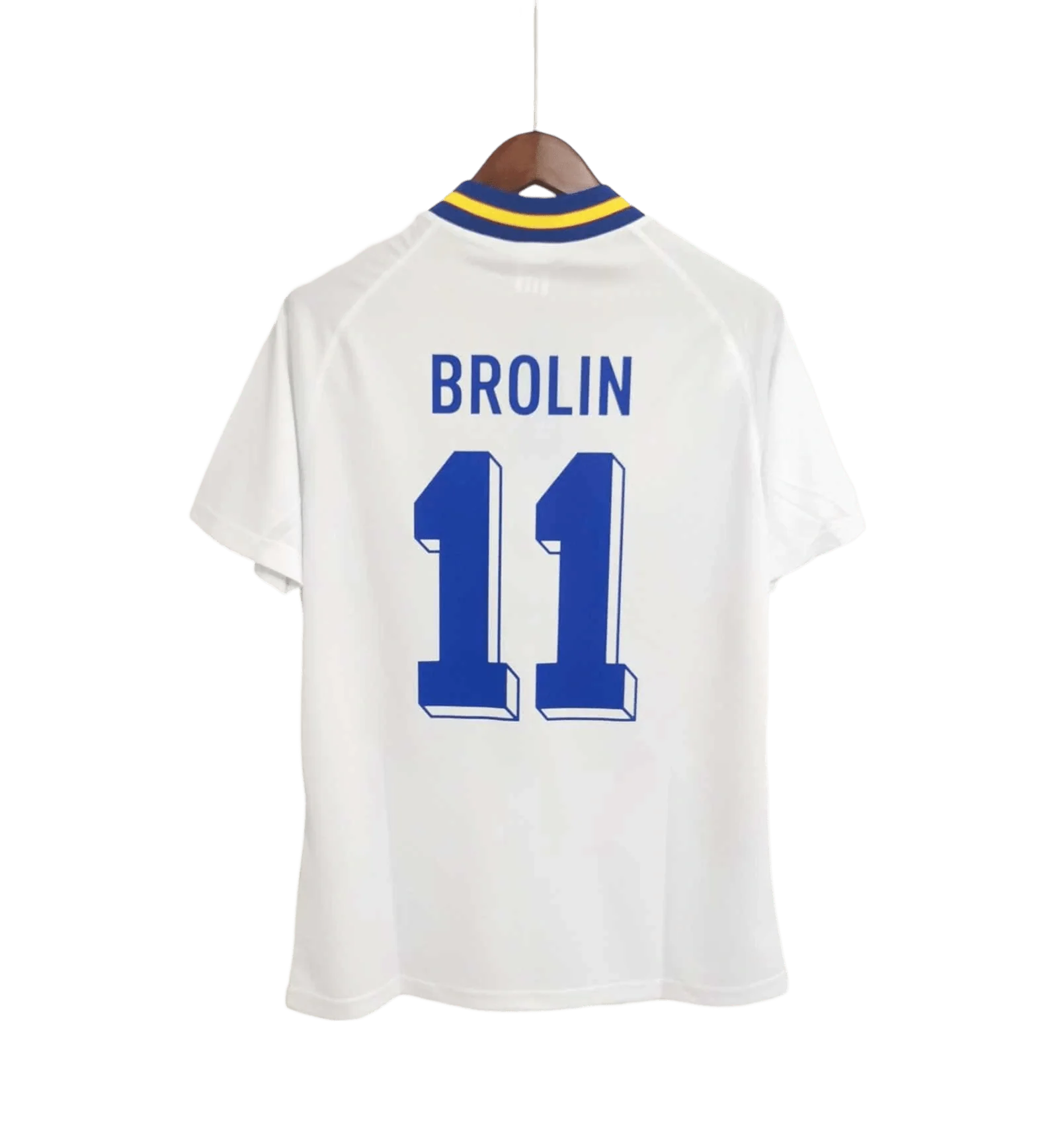 https://cdn.shopify.com/s/files/1/0826/7228/8075/files/19941995-sweden-white-away-retro-kit-classickits433-117335.webp?v=1741198810