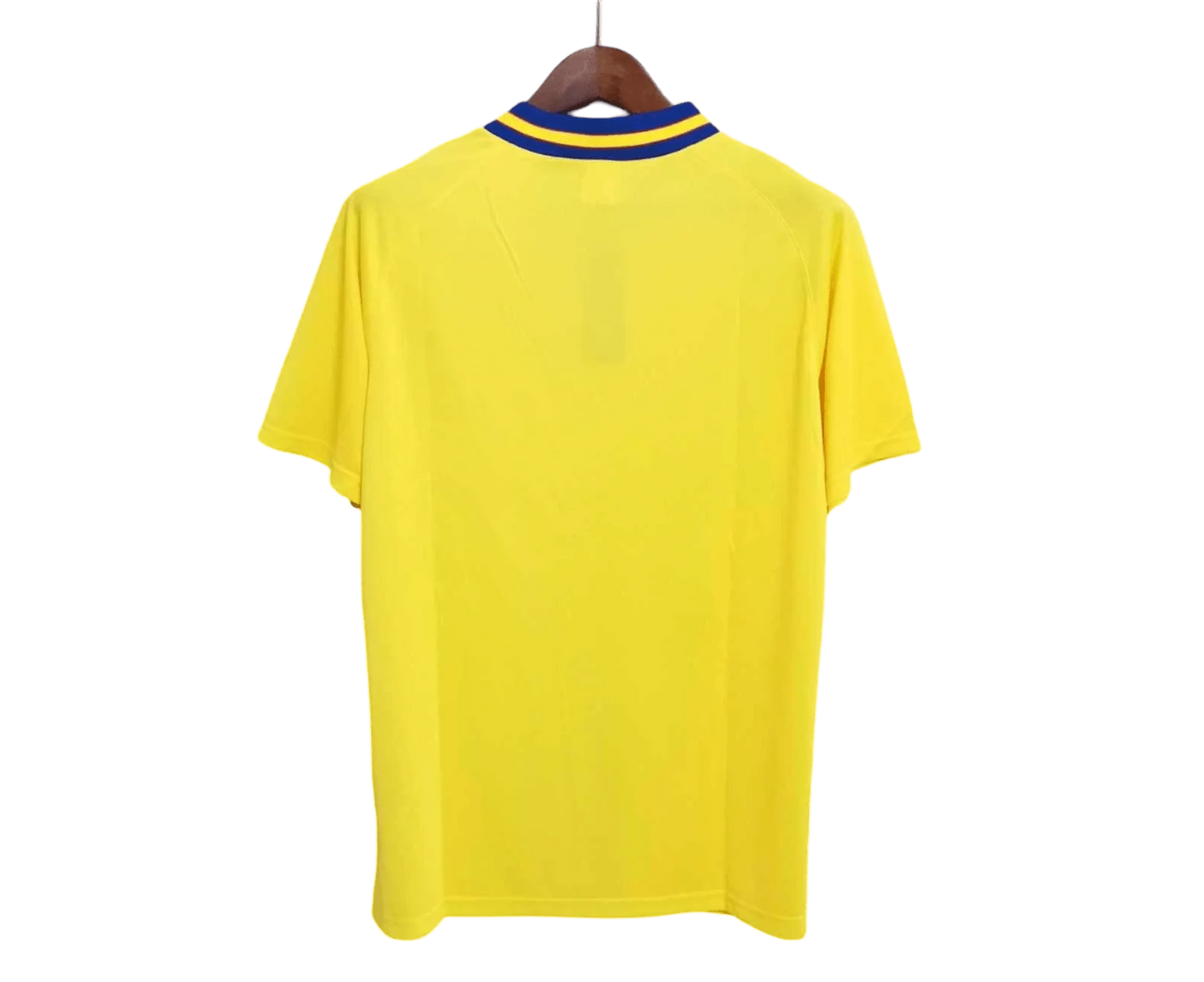 https://cdn.shopify.com/s/files/1/0826/7228/8075/files/19941995-sweden-yellow-home-retro-kit-classickits433-116894.webp?v=1741198794